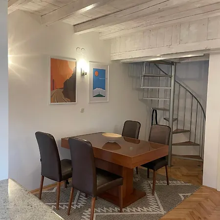 View - Fresh Air * サラエヴォ